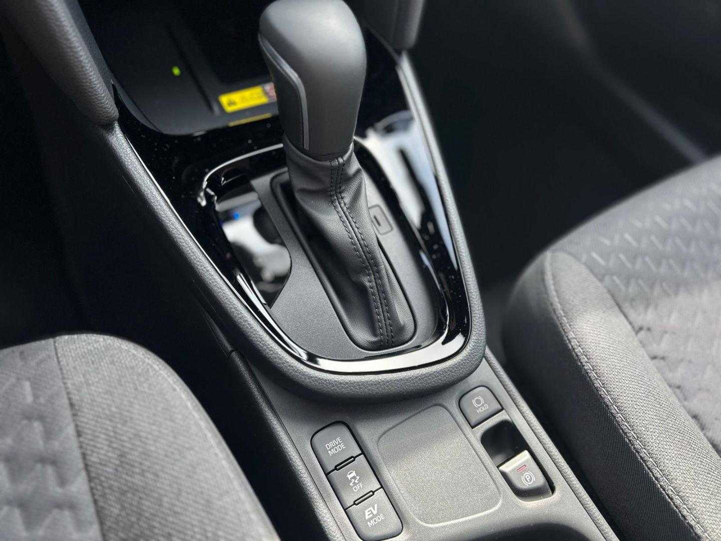 Toyota Yaris Cross Teamplayer Hybrid Safety Winter Pake