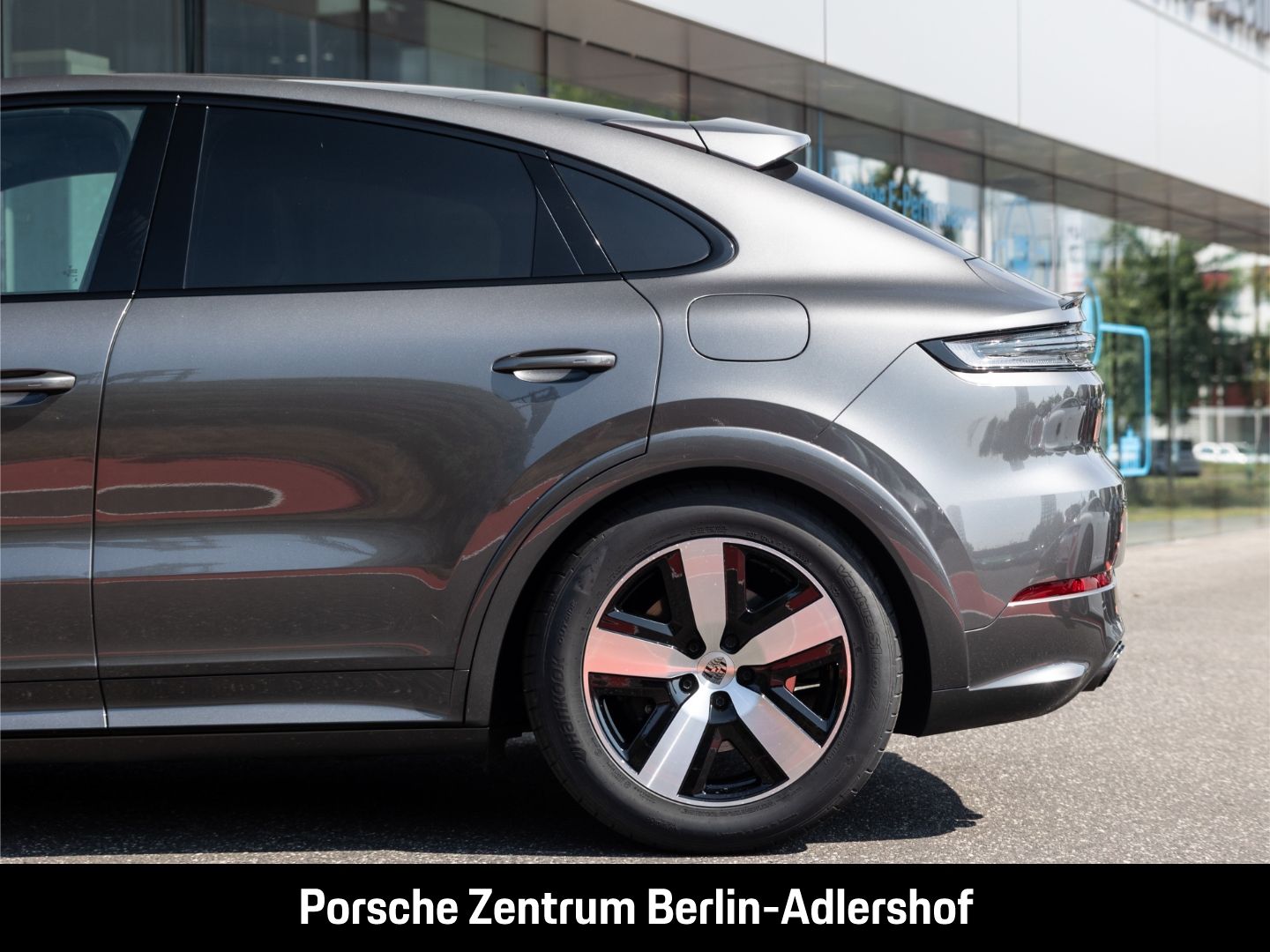 Porsche Cayenne E-Hybrid Coupe Luftfederung Panoramadach