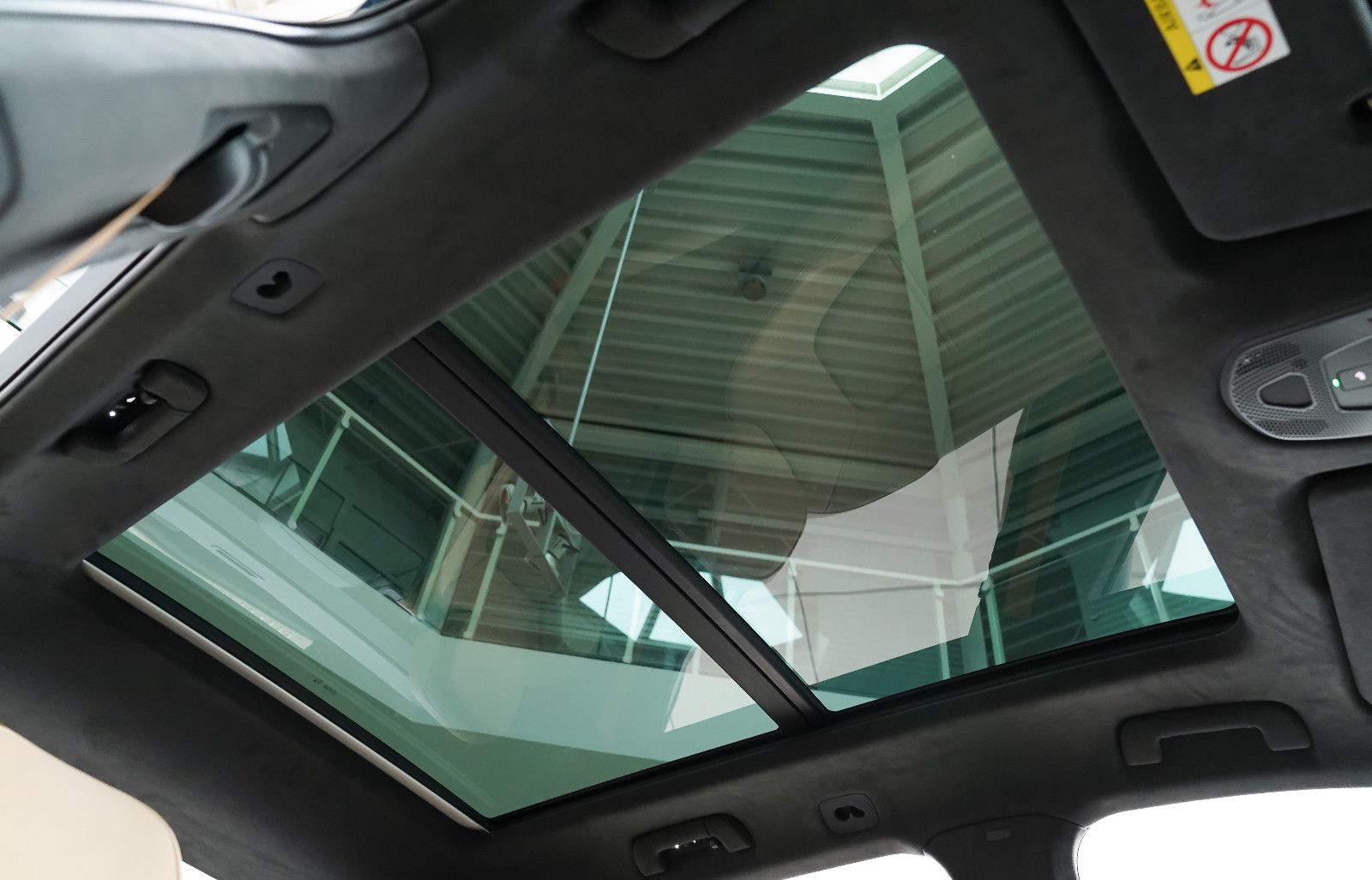 Porsche Cayenne Turbo E-Hybrid SportDesign PCCB PDCC