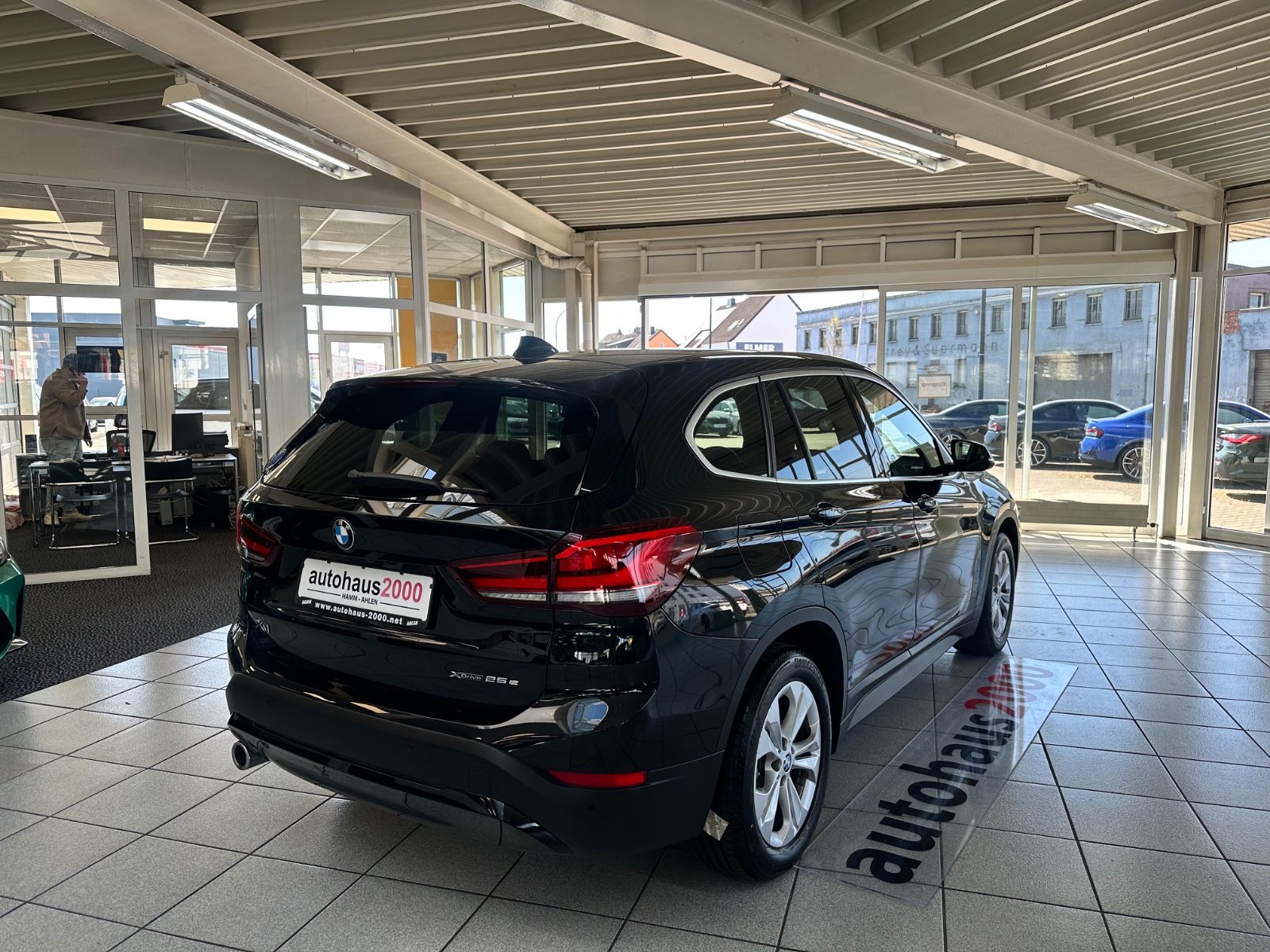BMW X1 xDrive 25e - Samsaru's Car Outlet