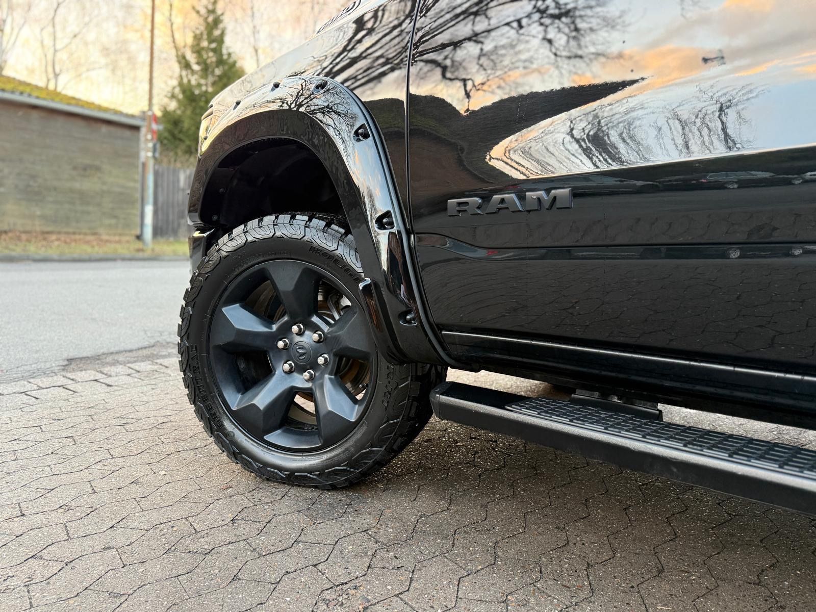 Dodge LPG*PANO*HARDTOP*OFFROAD*LIFT*NAVI*AHK*GARANTIE*