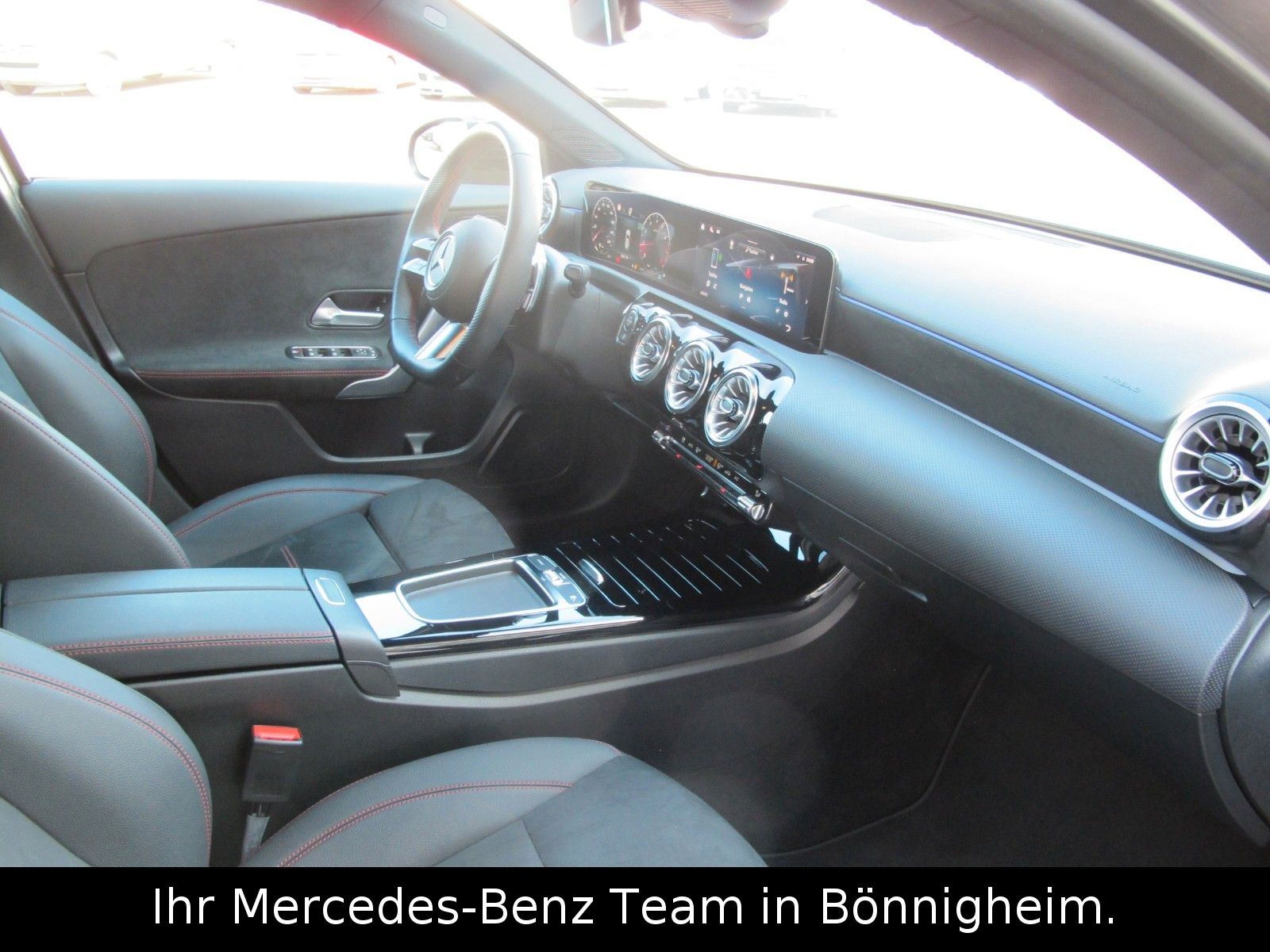 Mercedes-Benz A 180 AMG Line - Samsaru's Car Outlet