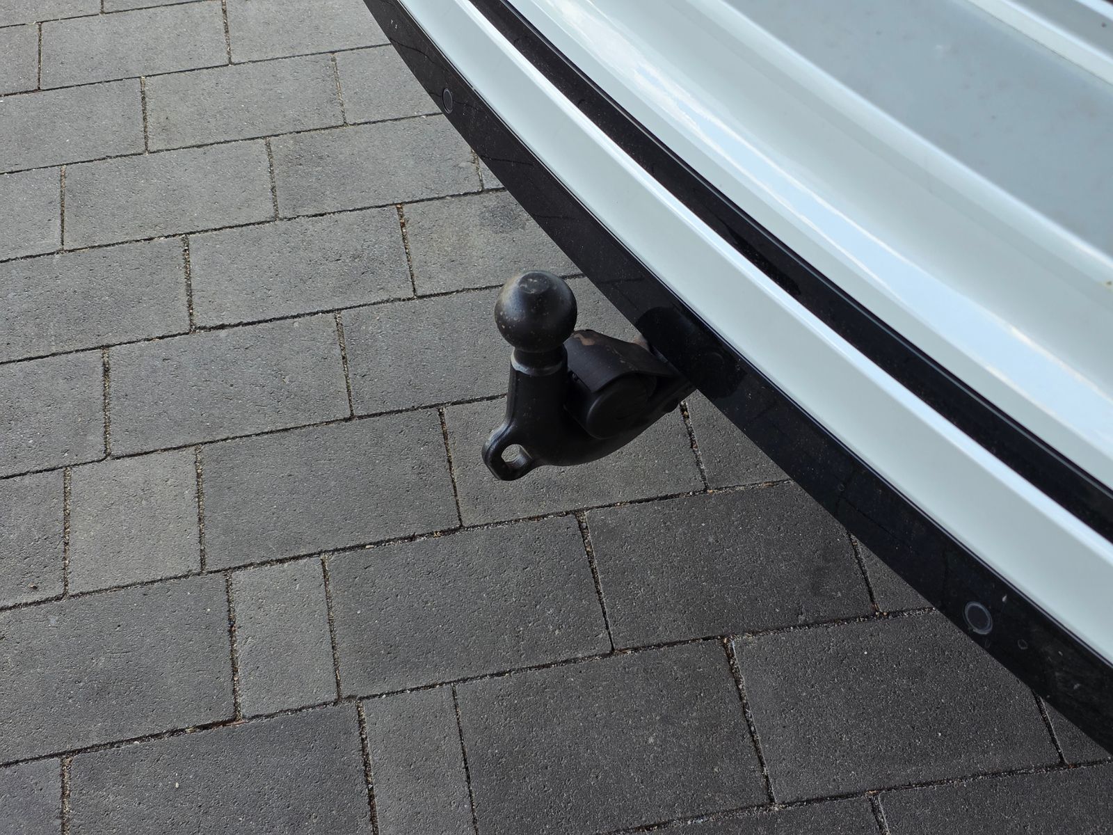 Volkswagen Tiguan 2.0 TSI DSG 4M R-Line - Samsaru's Car Outlet