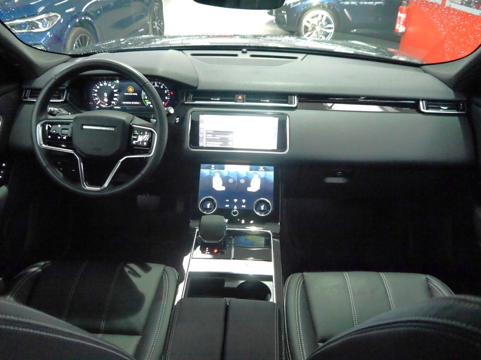 Range Rover Velar P400e S - Samsaru's Car Outlet