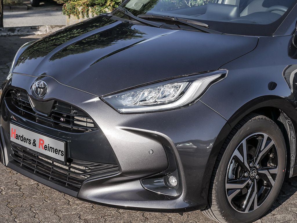 Toyota Yaris Hybrid Style LED PDC ACC KAMERA KLIMA SHZ