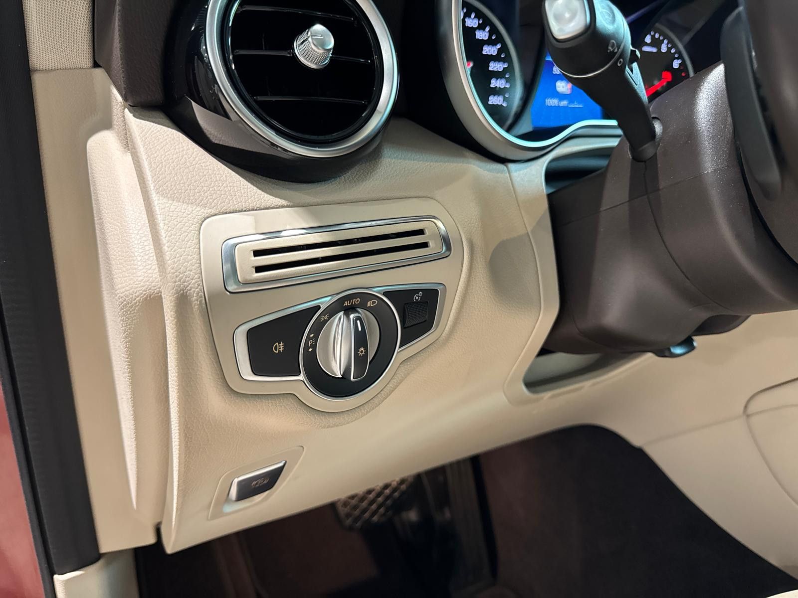 Mercedes-Benz GLC 300 e 4M - Samsaru's Car Outlet