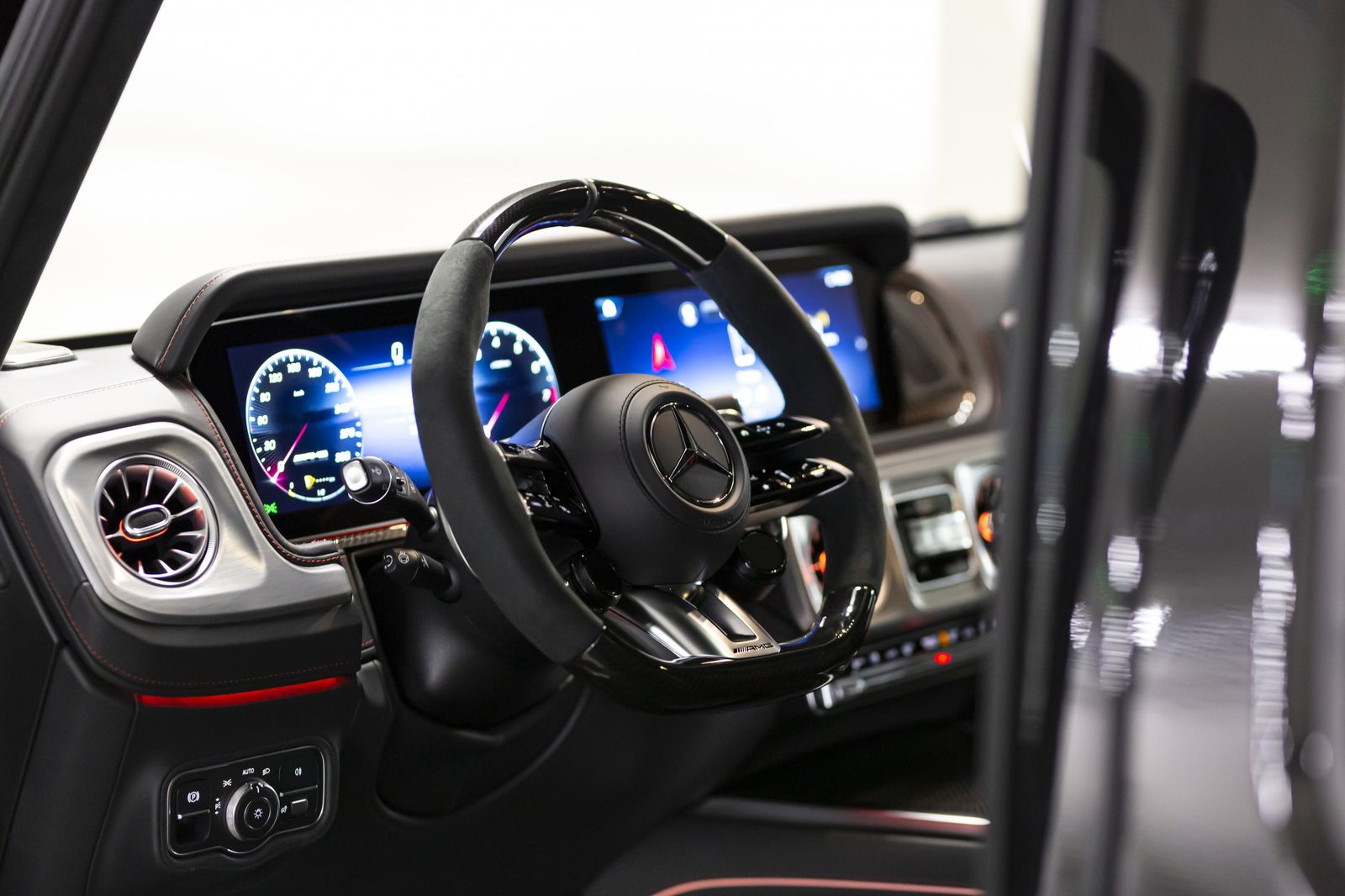 Mercedes-Benz G 63 AMG - Samsaru's Car Outlet