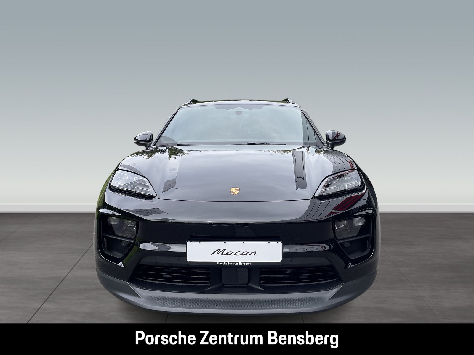 Porsche Macan Electric 4