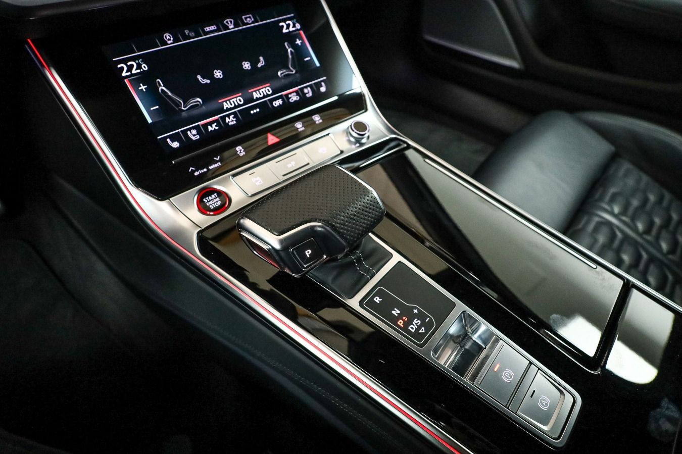 Audi RS 6 Avant Carbon*Pano*B&O*Night*HUD*Assist*Dyna