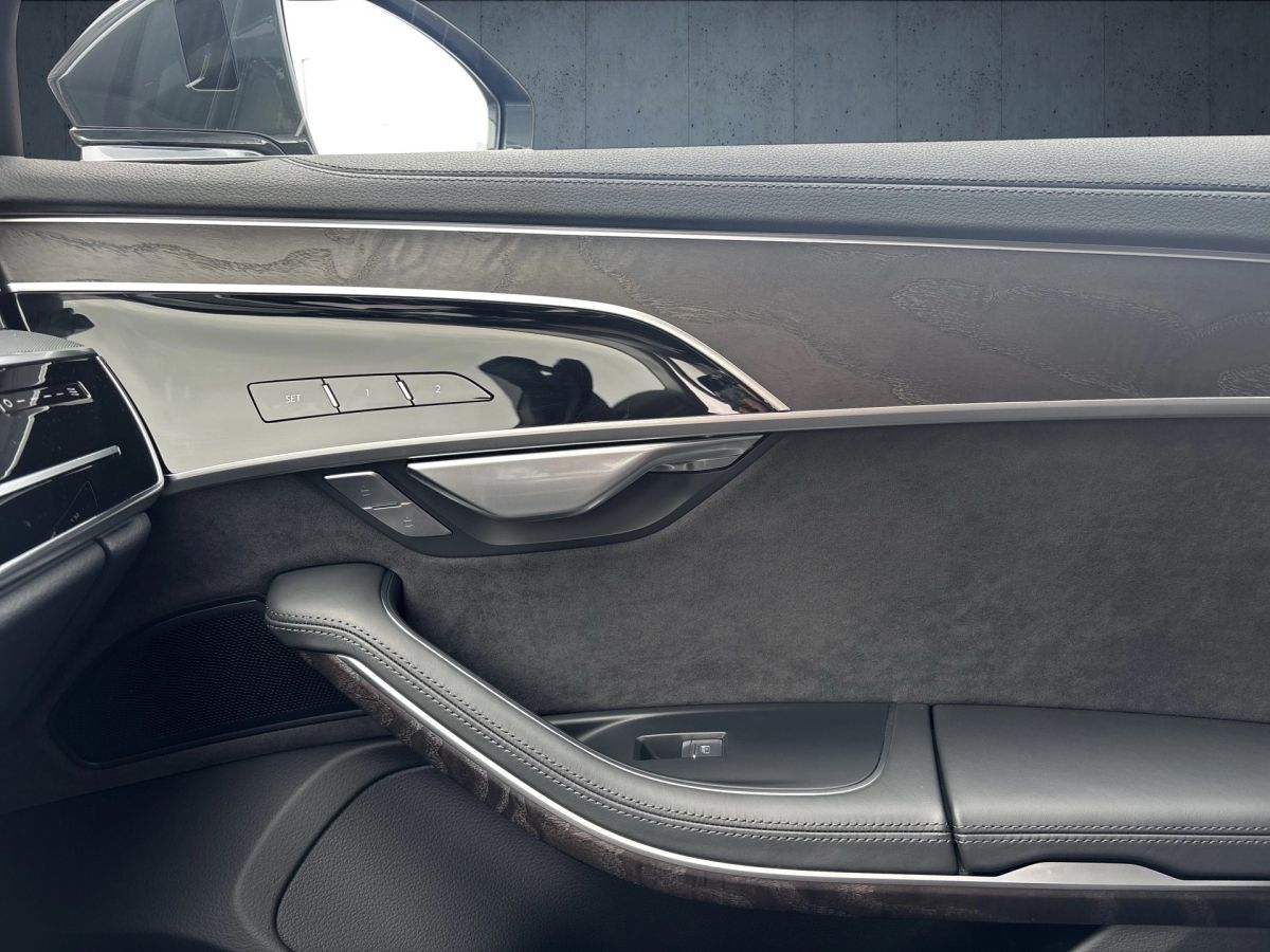 Audi A8 55 TFSI quattro - Samsaru's Car Outlet