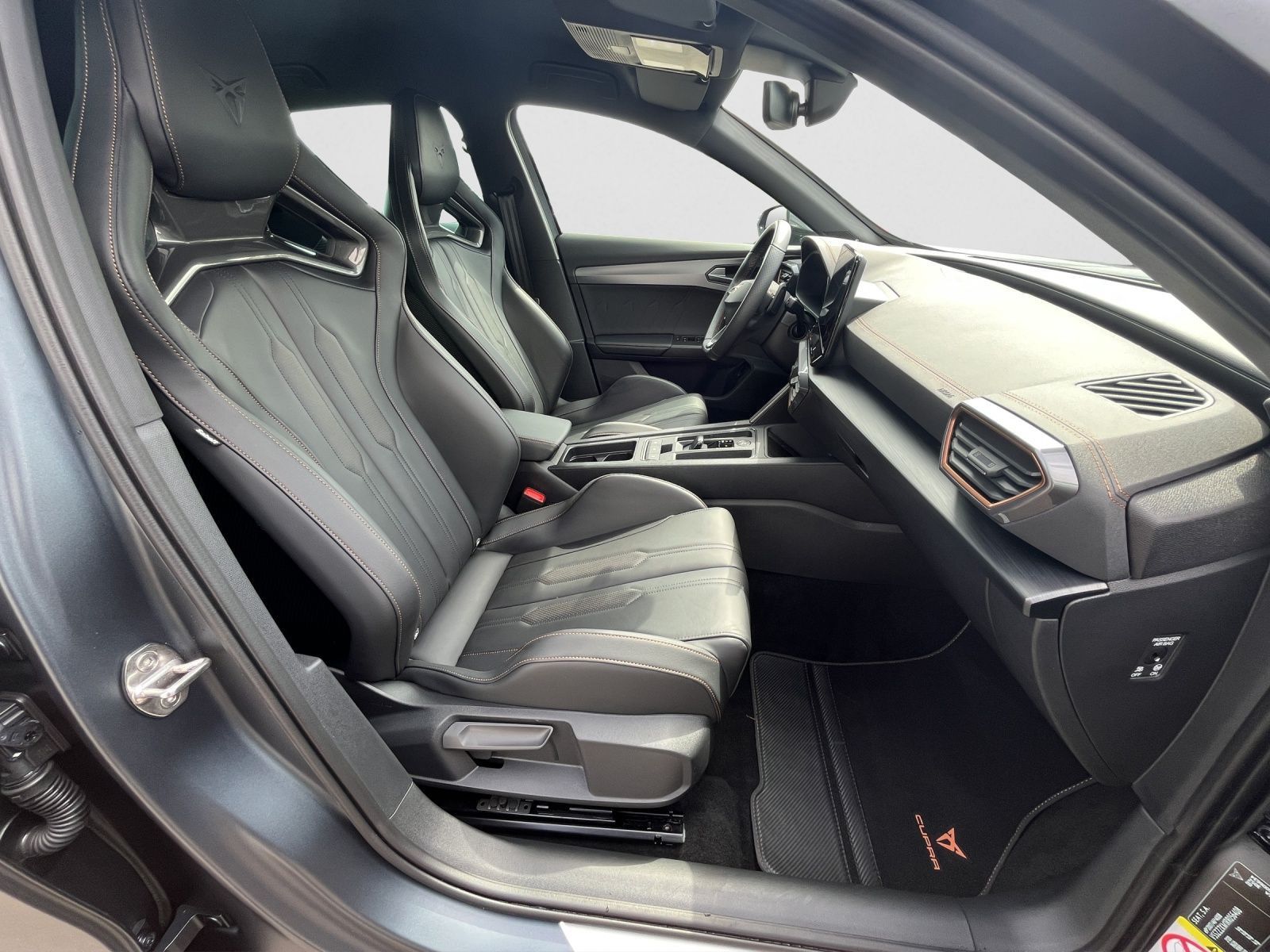 Cupra Formentor VZ 1.4 eTSI DSG - Samsaru's Car Outlet