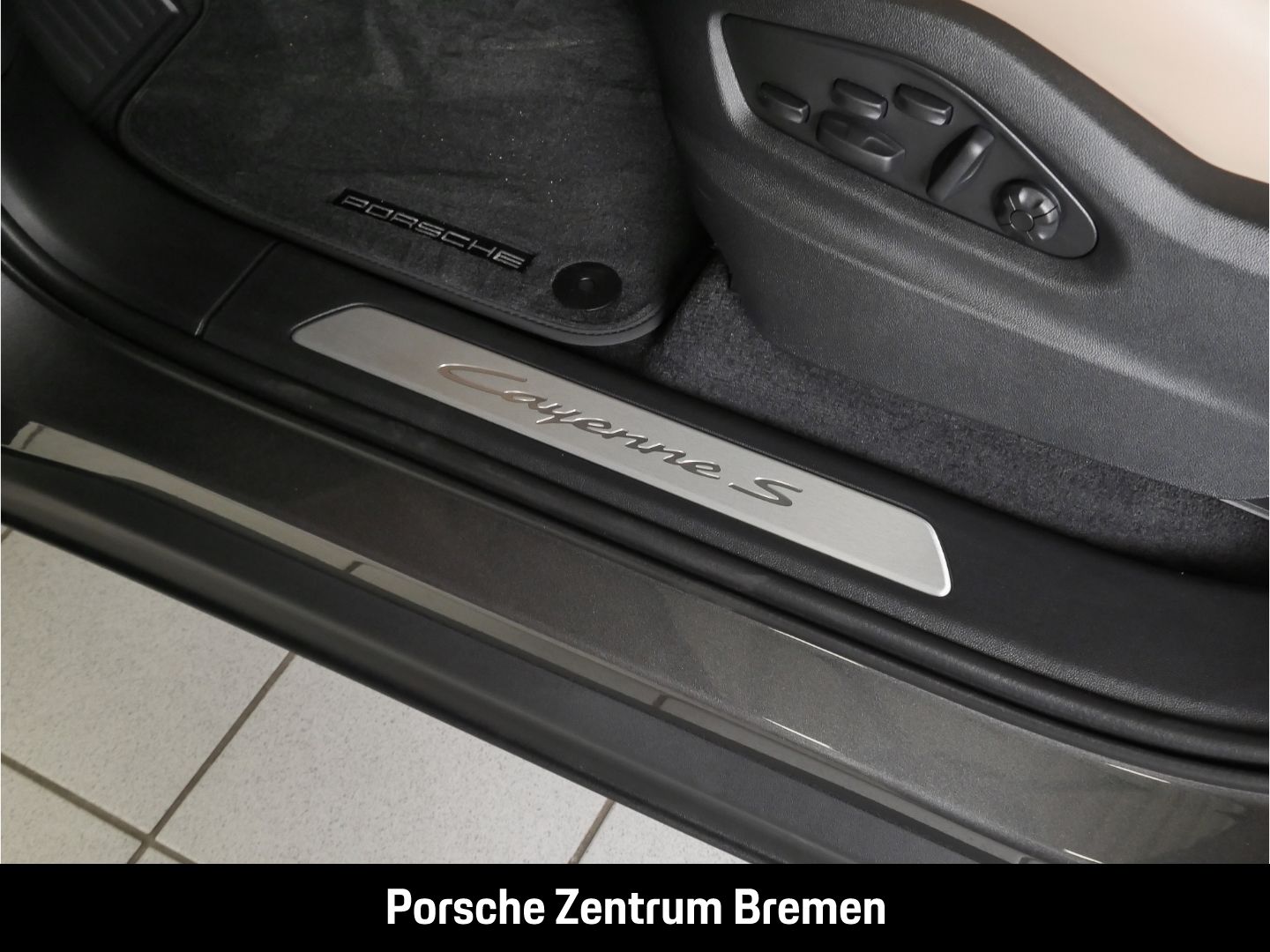 Porsche Cayenne S E-Hybrid Coupe AHK PDLS+ HuD Sportsitz