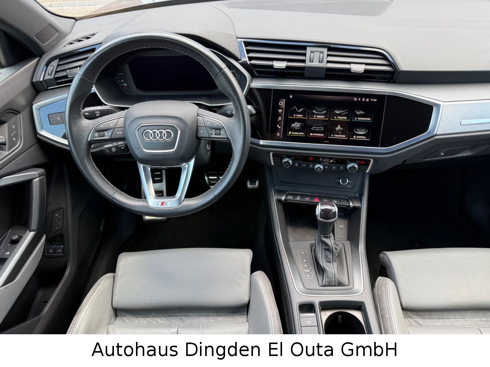 Audi Q3 45 TFSI e S Line