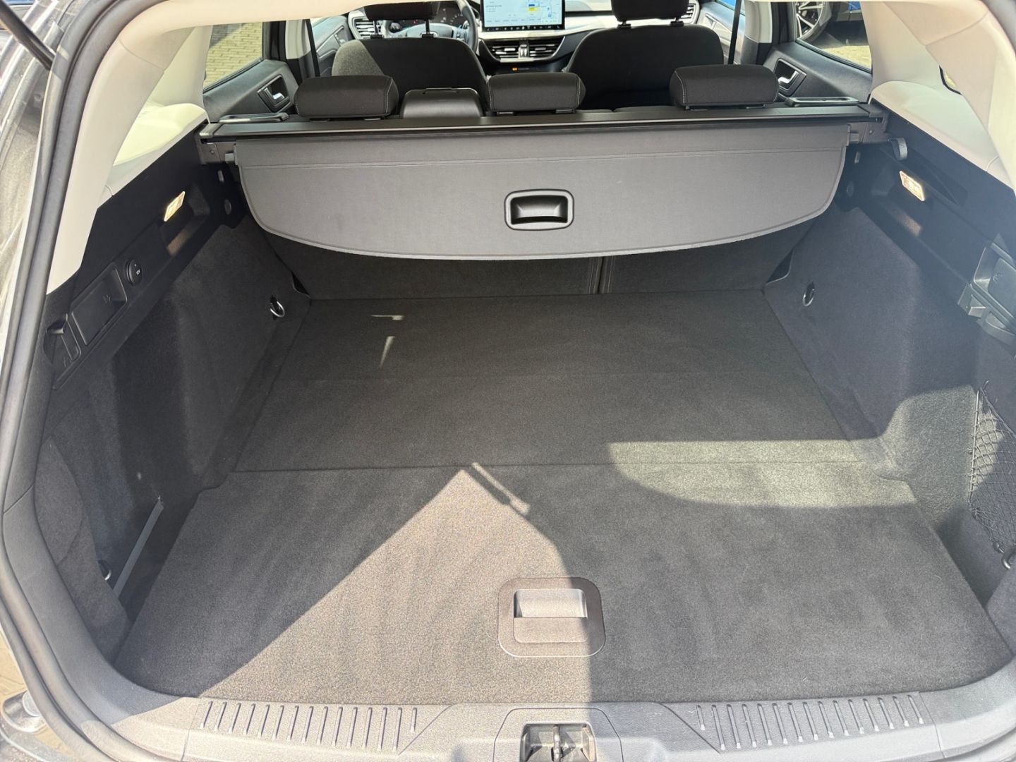 Ford Focus Turnier Titanium 1.5 Navi LED ACC RFK LED