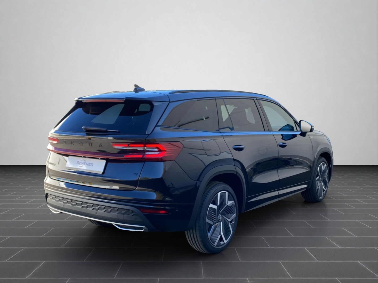 Skoda Kodiaq Sportline 1,5 TSI iV DSG AHK/ Pano/ Infot