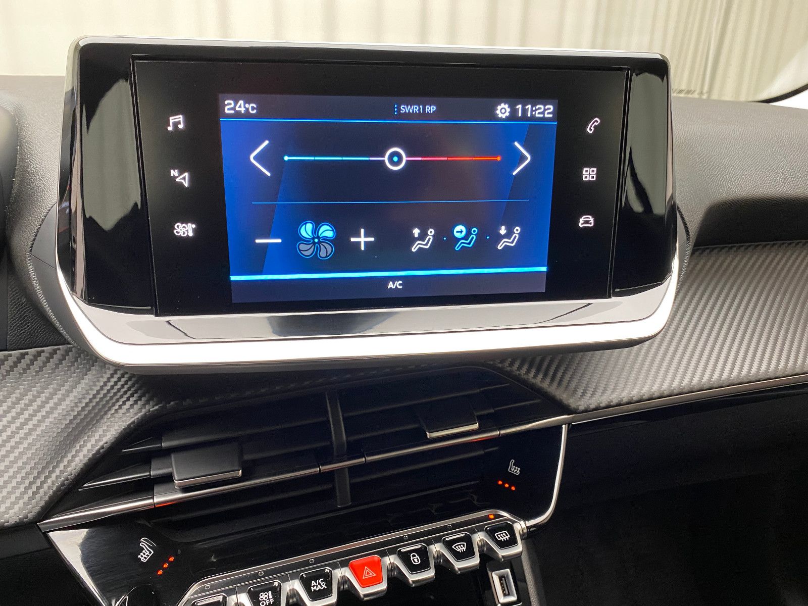 Peugeot 208 Active Pack 1.2 Automatik - Samsaru's Car Outlet