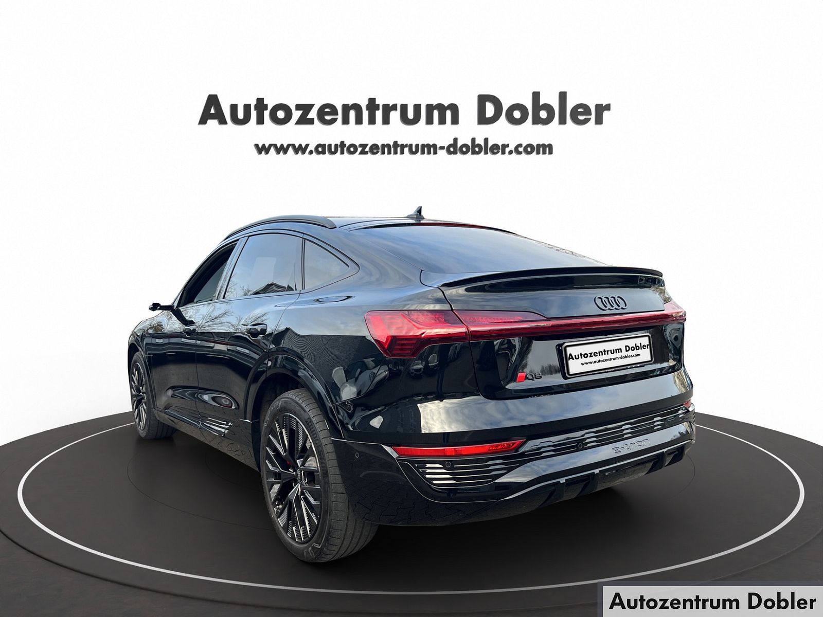 Audi Q8 Sportback e-tron S line 55 AHK Glasdach Navi