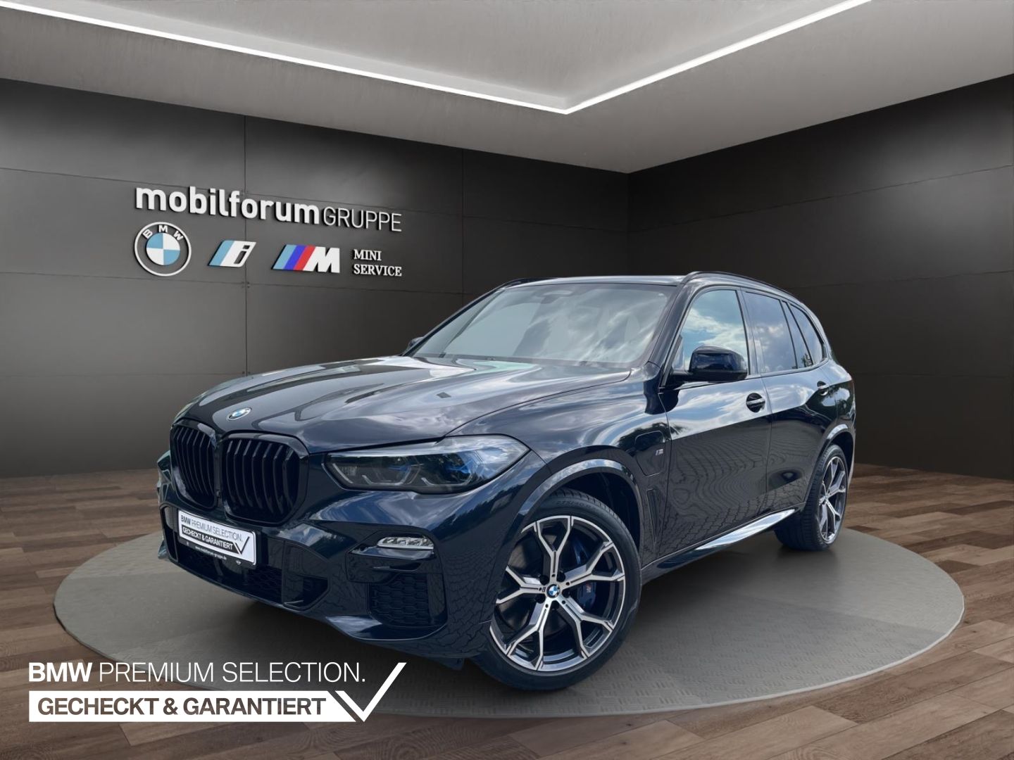 BMW X5 xDrive45e M-Sport Massage Luft AHK Panorama