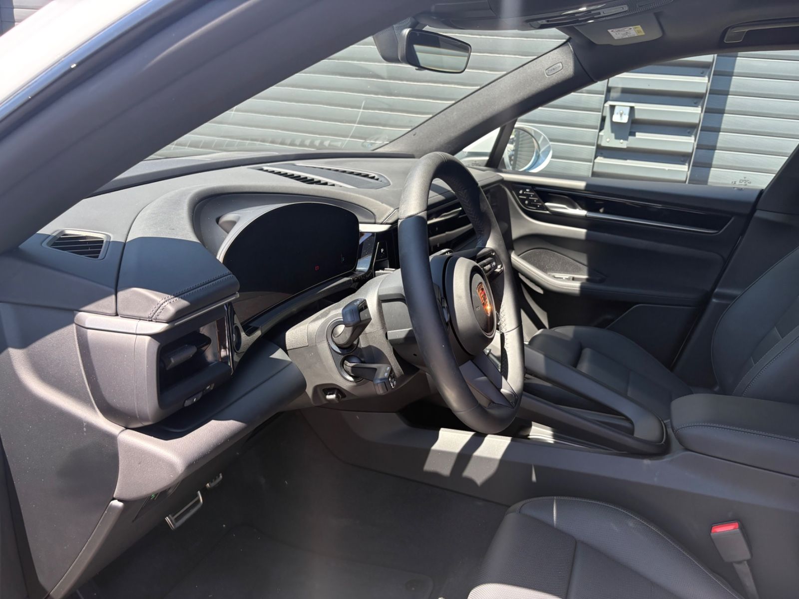 Porsche Macan Electric 4 S - Samsaru's Car Outlet