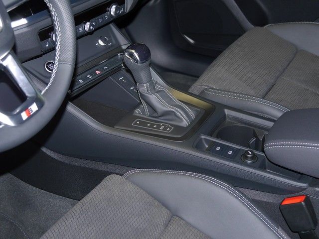 Audi Q3 35 TDI quattro S tronic - Samsaru's Car Outlet