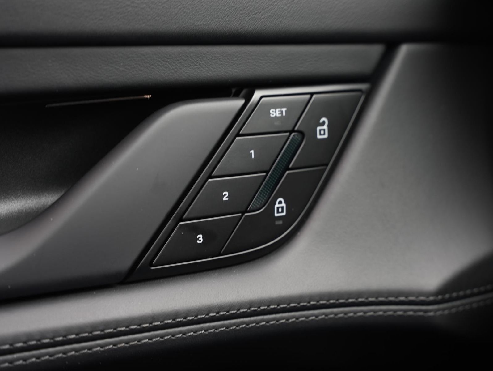 Porsche Taycan 4S Sport Turismo LED-Matrix InnoDrive Pan