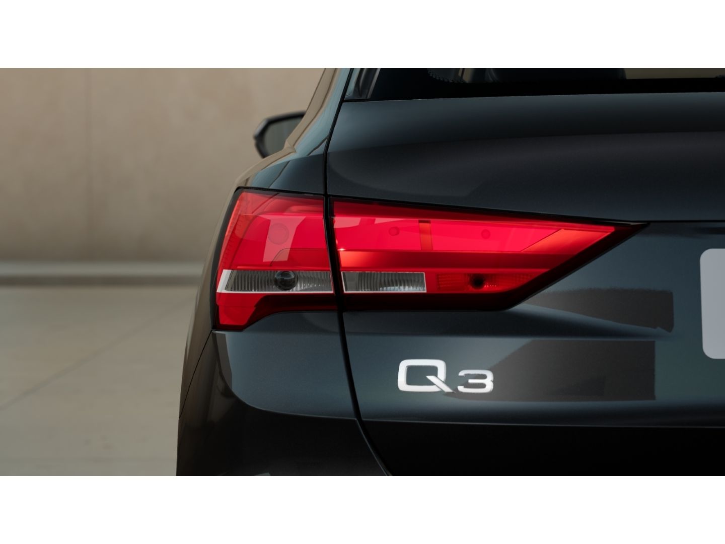 Audi Q3 40 TFSI quattro advanced - Samsaru's Car Outlet