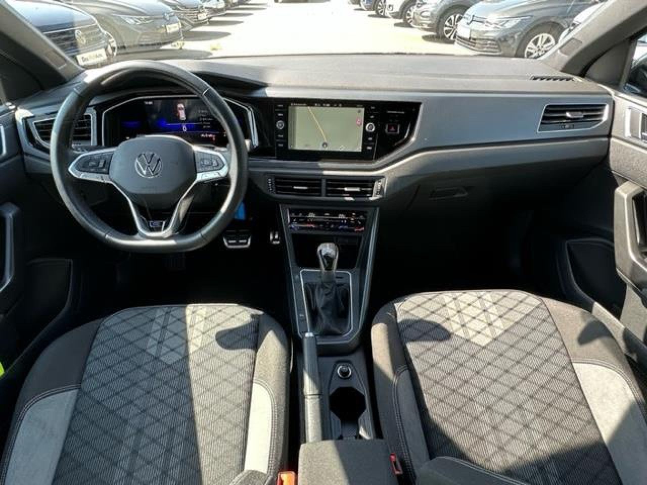 Volkswagen Taigo R-Line 1.0 TSI DSG - Samsaru's Car Outlet