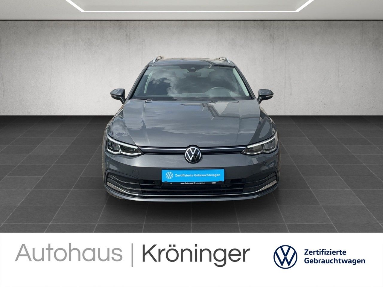 Volkswagen Golf VIII Variant MOVE 1.0 eTSI DSG - Samsaru's Car Outlet
