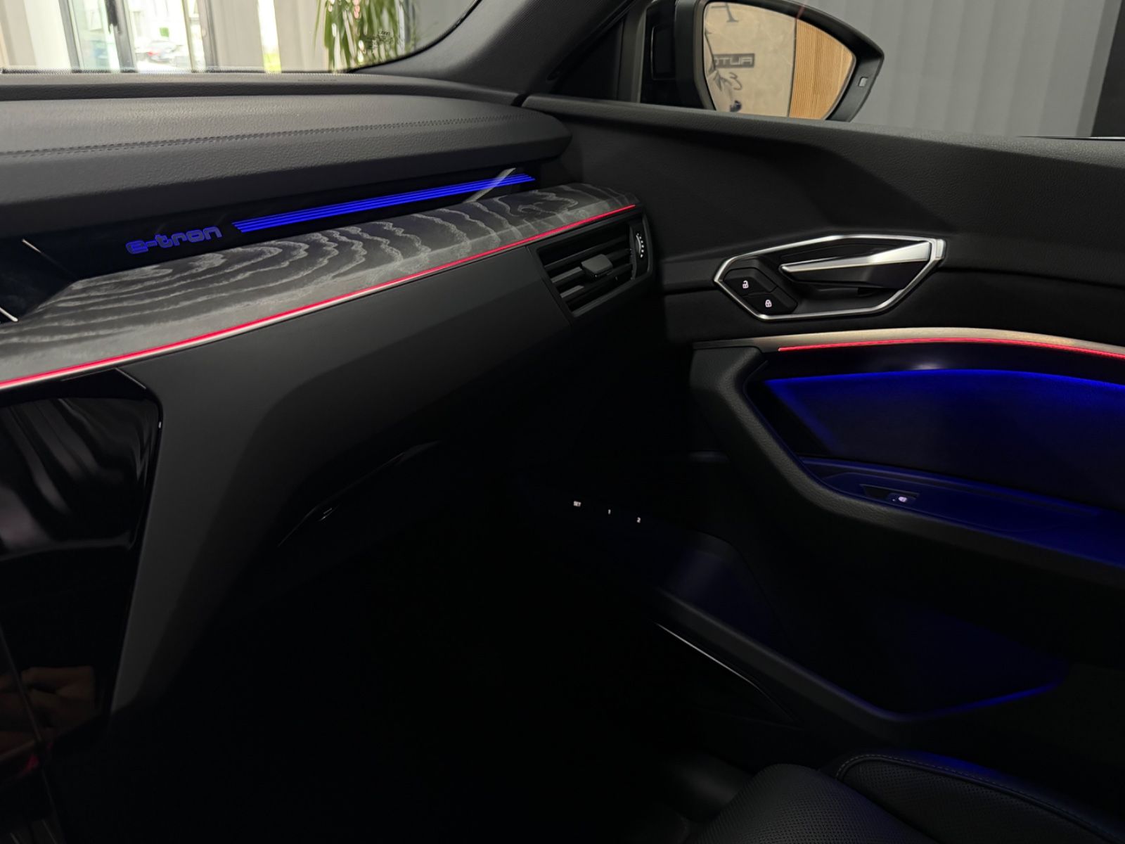 Audi E-tron 55 Quattro S-Line*PANO*AHK*HuD*NIGHT*B&O*