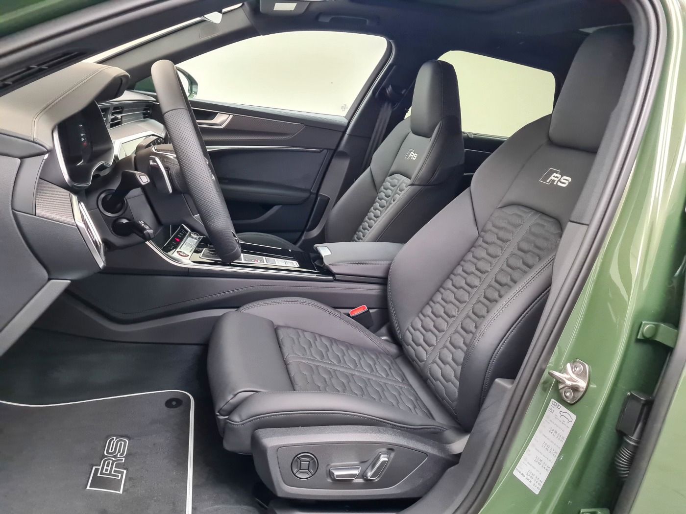 Audi RS6 Avant performance Essentials StHzg #black