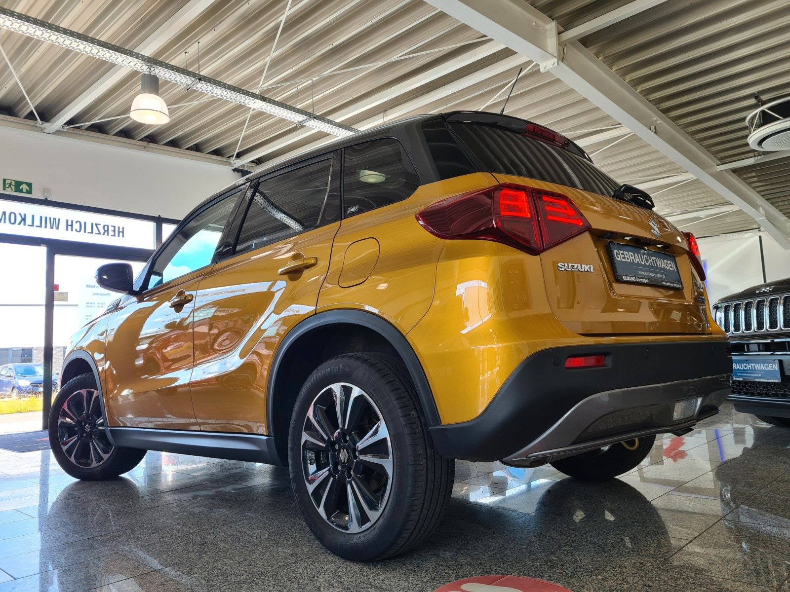 Suzuki Vitara 1.5 Hybrid Comfort+ 4x2 - Samsaru's Car Outlet