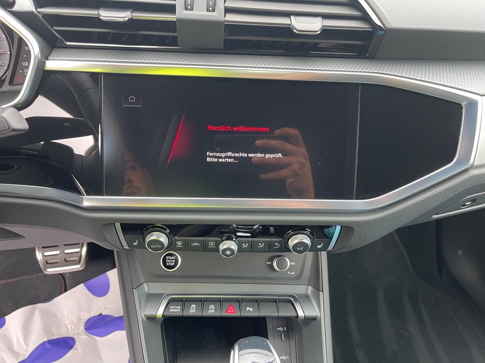 Audi Q3 S line - Samsaru's Car Outlet