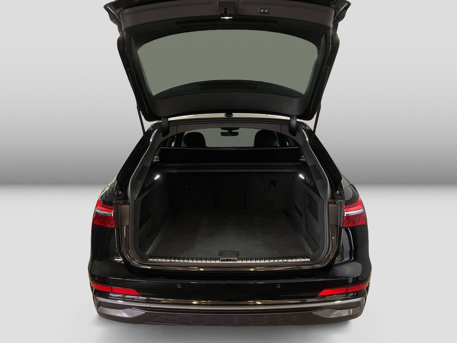 Audi A6 Avant 45 TDI quattro S line - Samsaru's Car Outlet