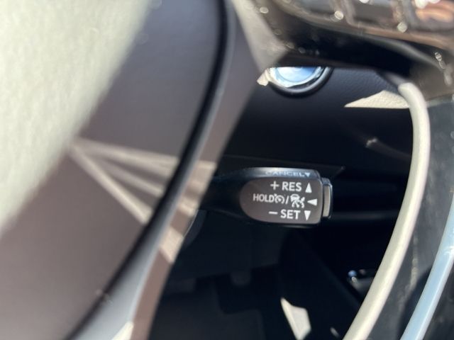 Toyota C-HR Hybrid Team D - Samsaru's Car Outlet