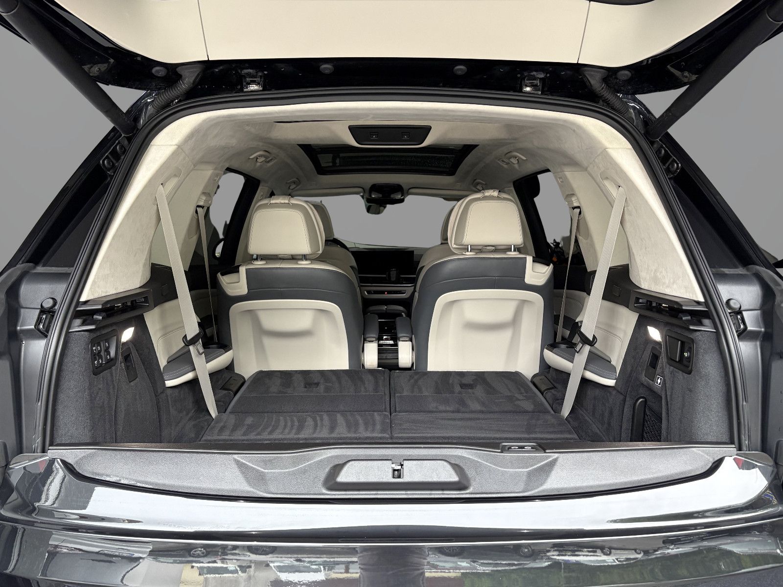 BMW X7 xDrive 40 i M Sport 23"Alu Pano Head-Up Voll
