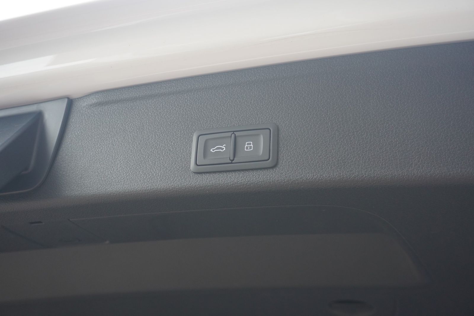 Audi A4 Avant 35 TFSI S-Tronic - Samsaru's Car Outlet