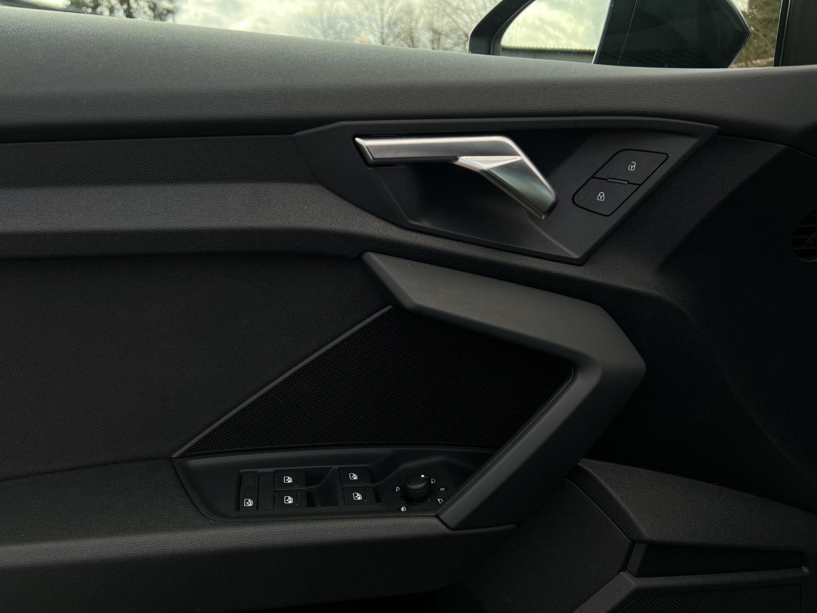 Audi A3 Sportback 30 TFSI advanced - Samsaru's Car Outlet