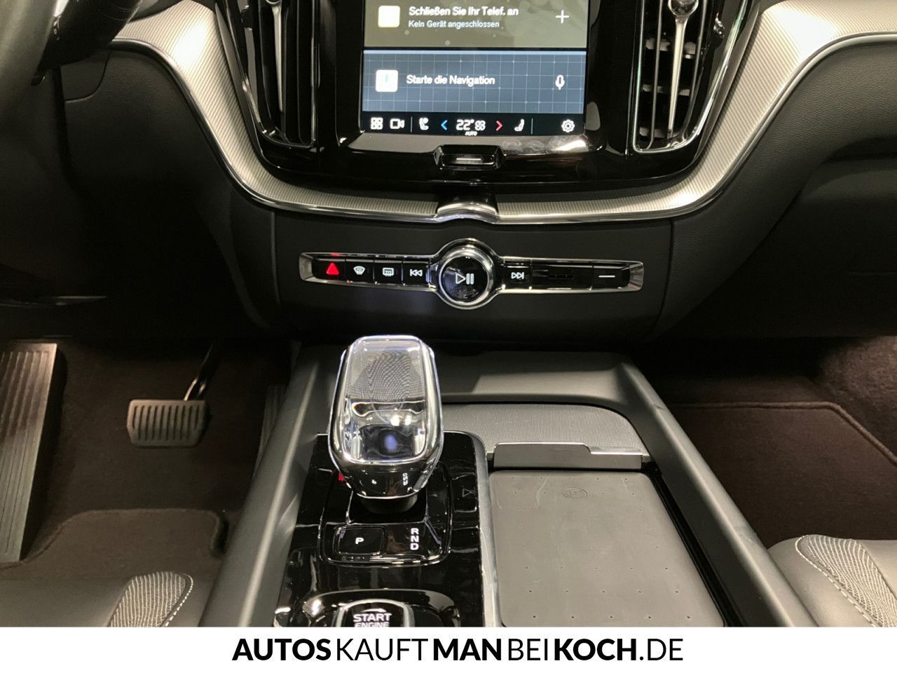 Volvo XC60 B5 AWD PlusDark ACC BLIS AHK 4xSHz VLED H&K