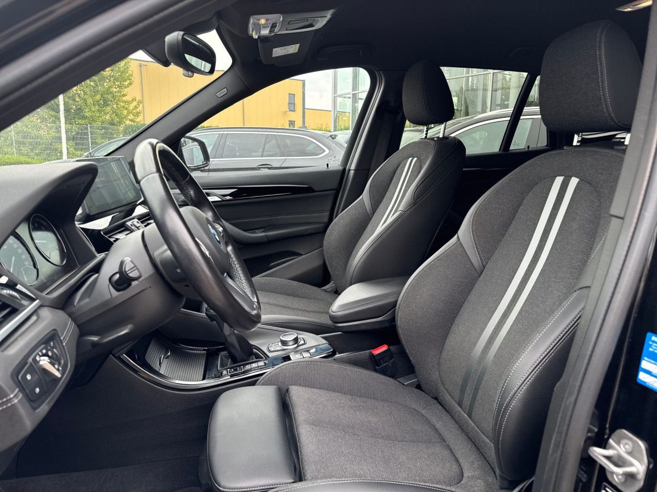 BMW X1 xDr25e M SPORT - Samsaru's Car Outlet