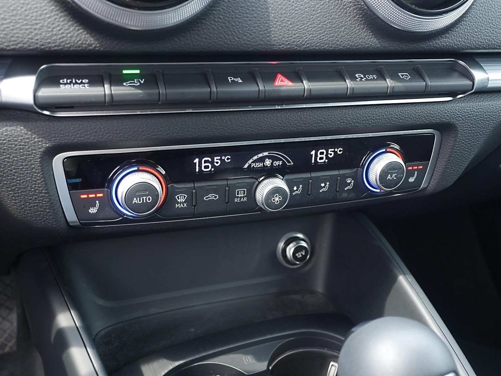 Audi A3 Sportback 40 sport e-tron - Samsaru's Car Outlet