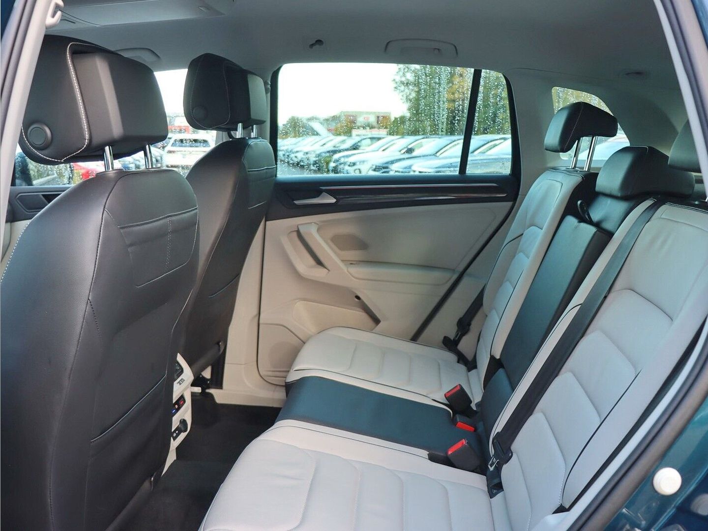 Volkswagen Tiguan Elegance 4Motion 2.0 TDI SCR DSG AHK/IQ.L