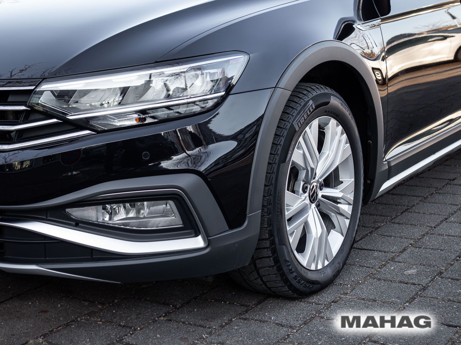 Volkswagen Passat Alltrack 2.0 TDI 4mot Navi LED AHK R-KAM