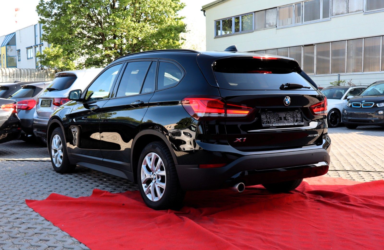 BMW X1 xDrive 25 e Advantage - Samsaru's Car Outlet