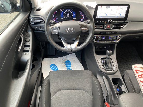 Hyundai i30 Kombi 1.5 T-GDI Mild-Hybrid Aut. Edition 30+ - Samsaru's Car Outlet