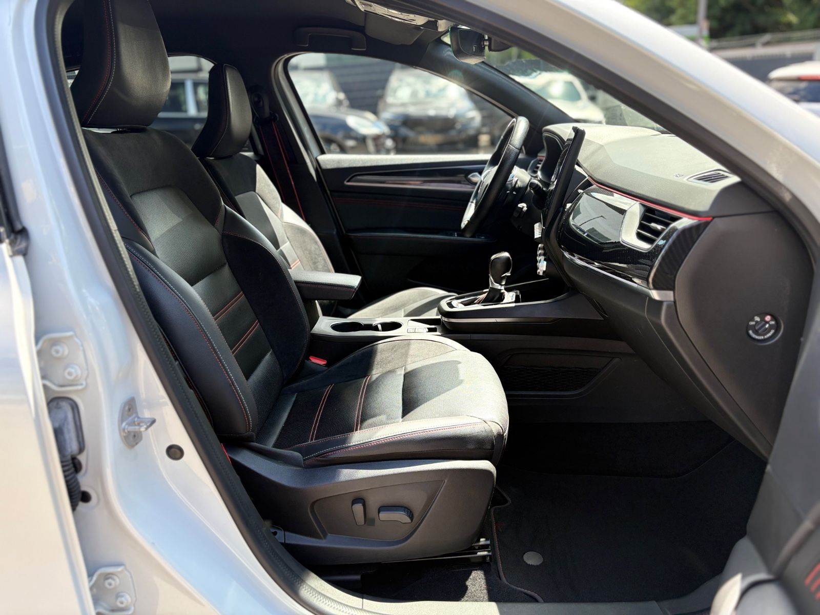 Renault ARKANA RS-LINE - Samsaru's Car Outlet