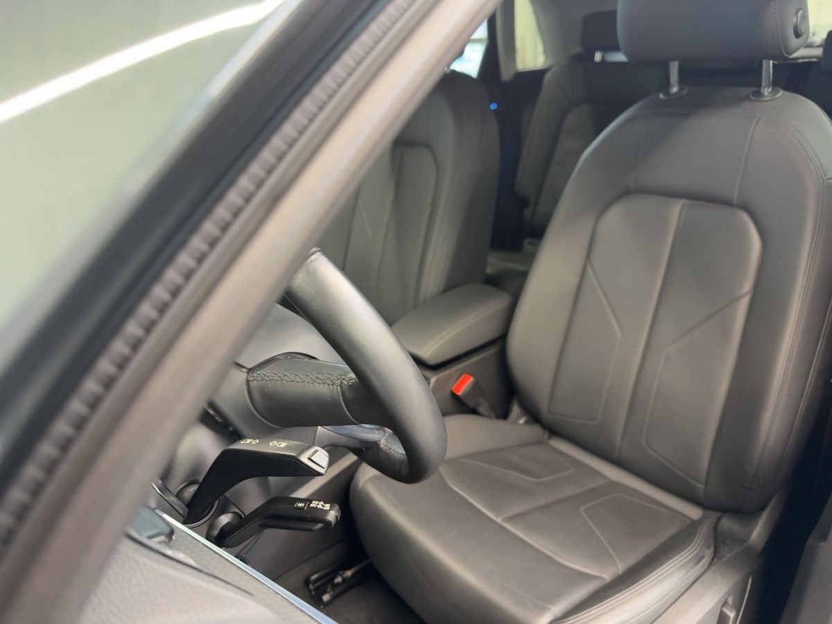 Audi Q3 40 TDI quattro - Samsaru's Car Outlet