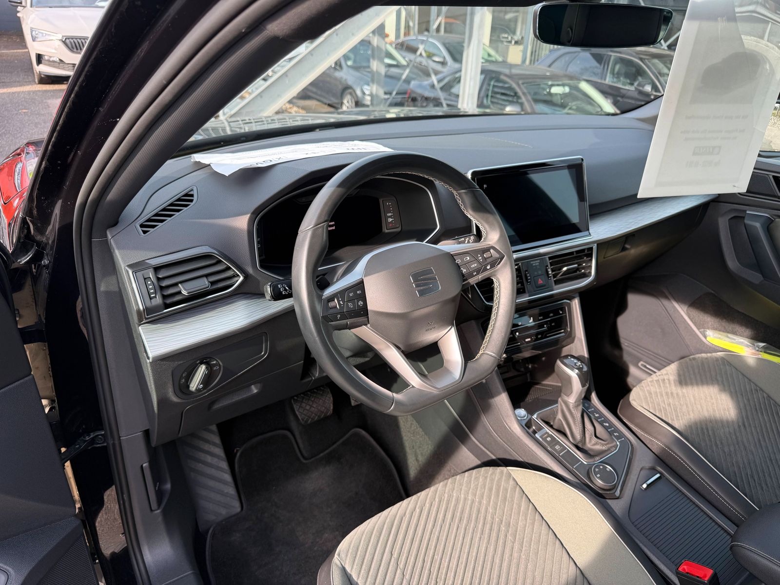 Seat Tarraco 1.4 e-HYBRID Xperience SHZ AHK LED 19"