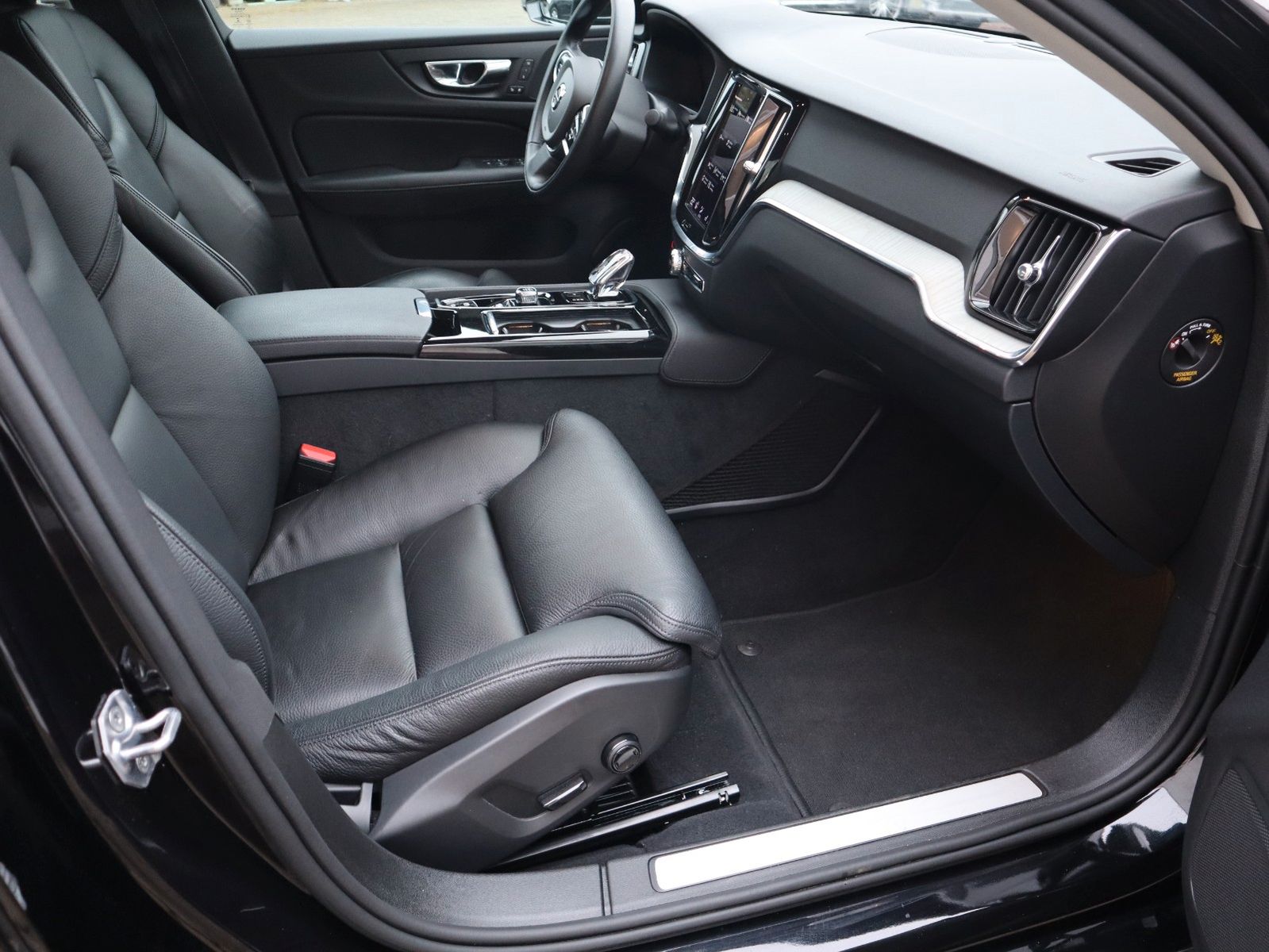 Volvo S60 T8 Inscription Recharge Plug-In Hybrid AWD