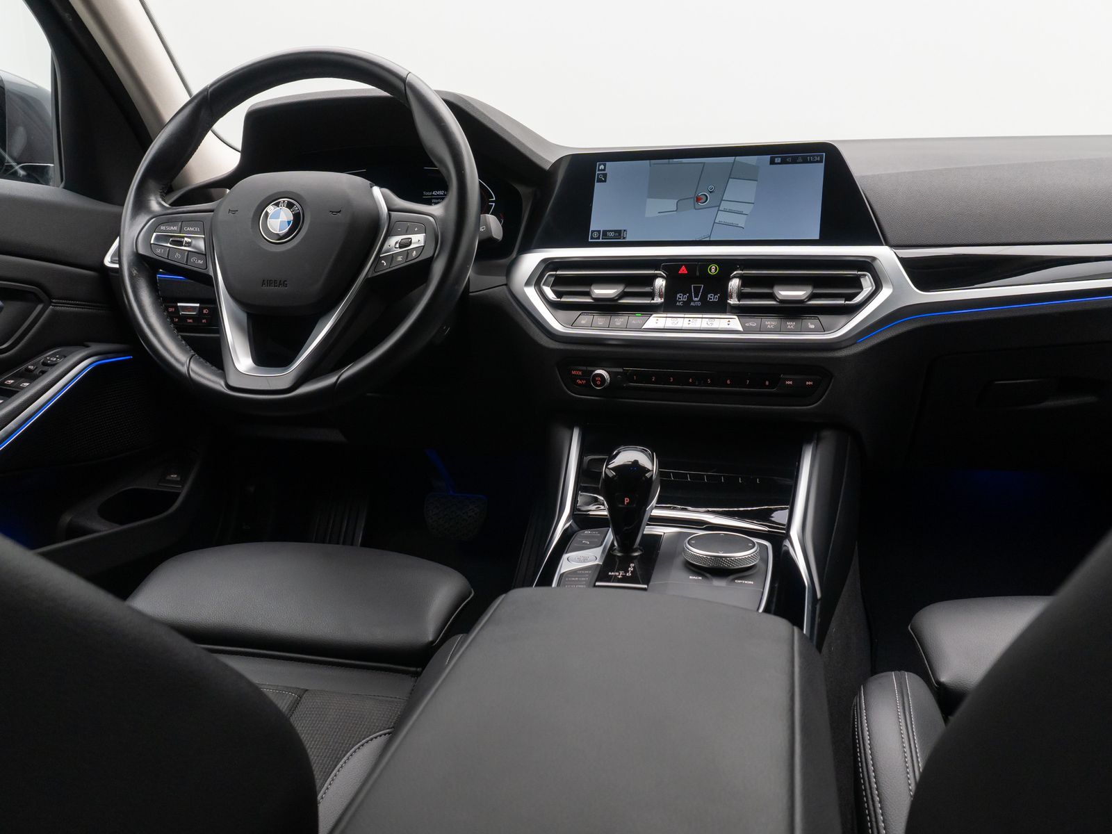 BMW 320d xD Sport Line - Samsaru's Car Outlet