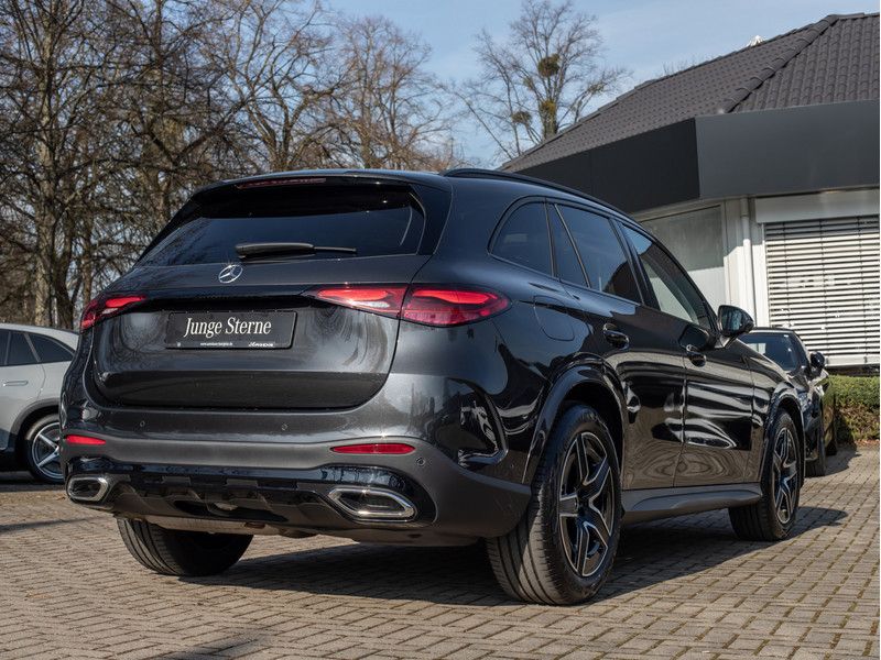 Mercedes-Benz GLC 300 d 4M AMG-Sport/LED/360/Pano/AHK/Night/19